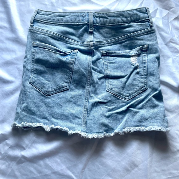 Holister blueJean skirt with rips/distressed denim - Picture 3 of 3